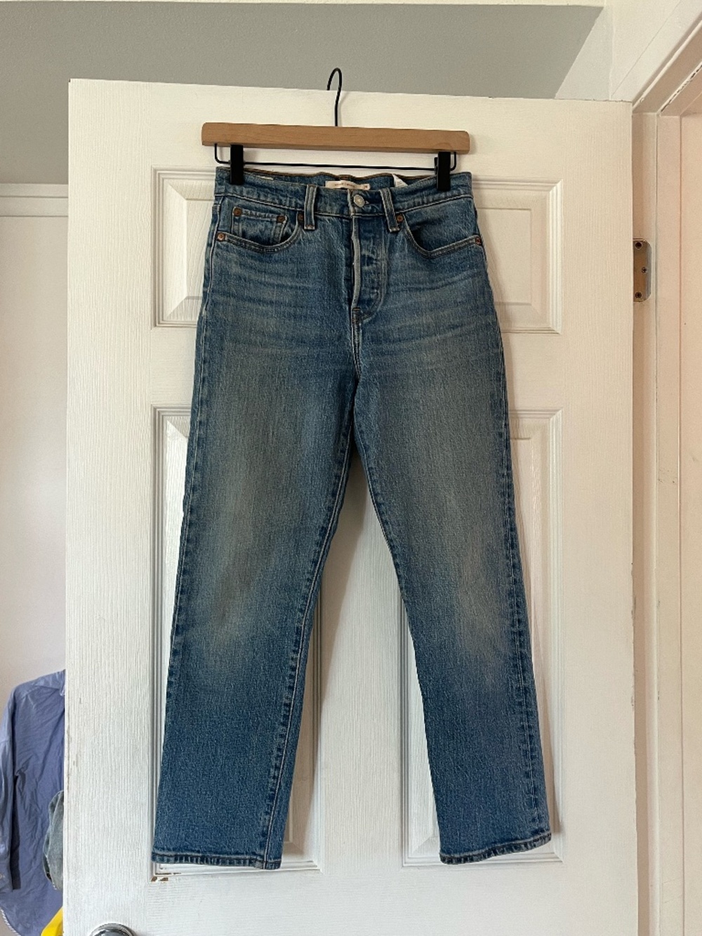Levi's Wedgie Straight Leg Jeans size 25